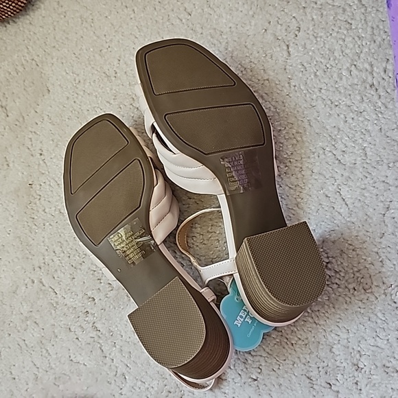 NWT Blush Memory Foam Heeled Sandals 8 - Picture 3 of 5